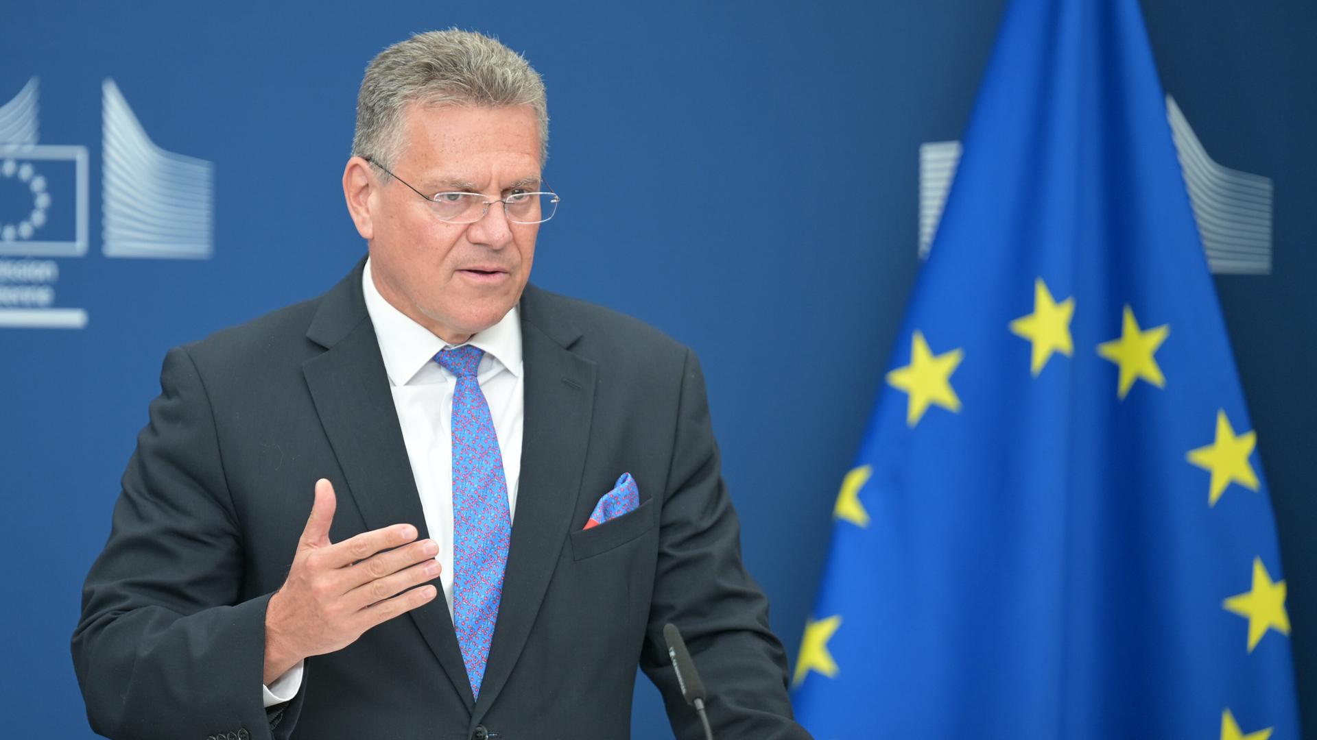 Maroš Šefčovič, Kommissar für Handel der Europäischen Union, gibt nach einem Gespräch mit seinem chinesischen Kollegen eine Pressekonferenz zu den EU-China-Beziehungen.