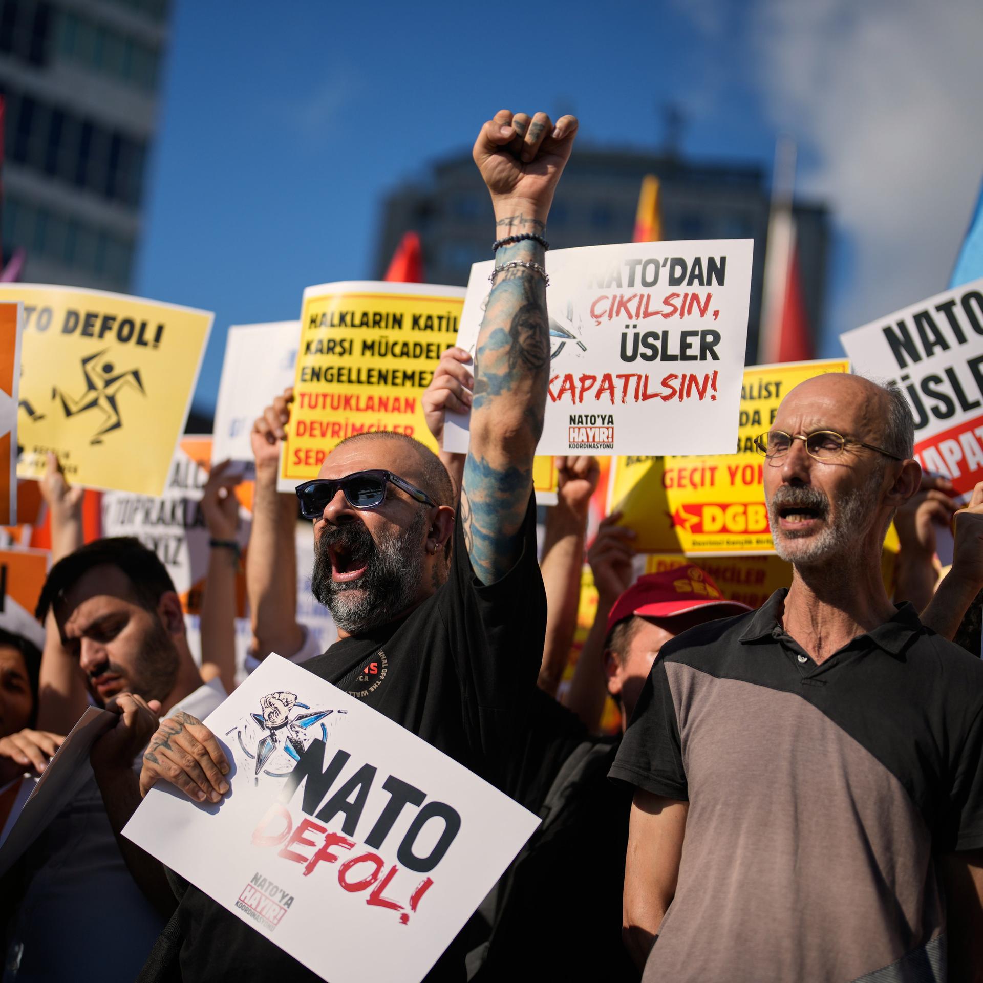 Vor NATO-Gipfel - Türkei sperrt Oppositionelle weg – die EU schaut zu