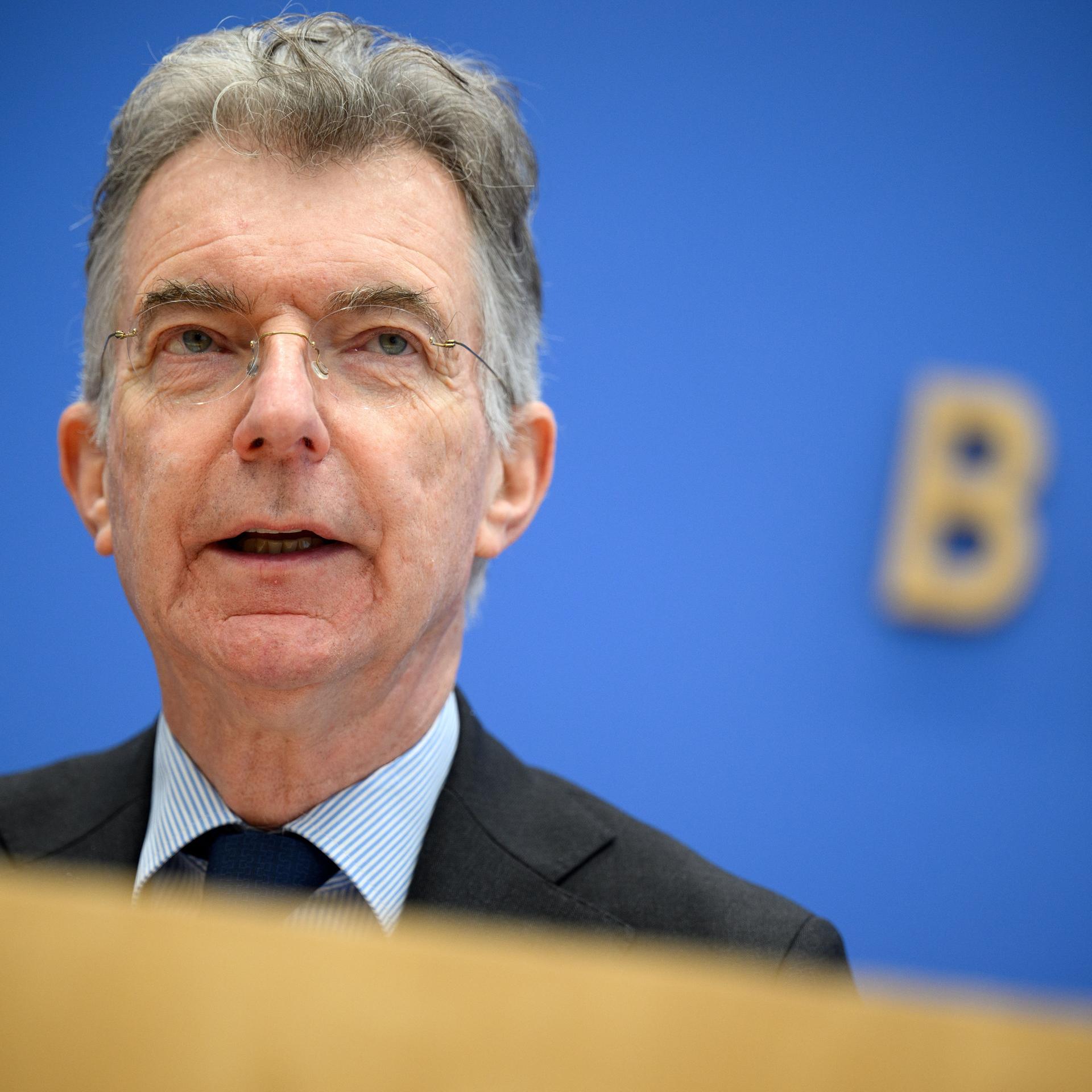 Christoph Heusgen, Vorsitzender der Münchner Sicherheitskonferenz (MSC), äußert sich in der Bundespressekonferenz zur bevorstehenden Münchner Sicherheitskonferenz und zum Munich Security Report 2025 in Berlin. 