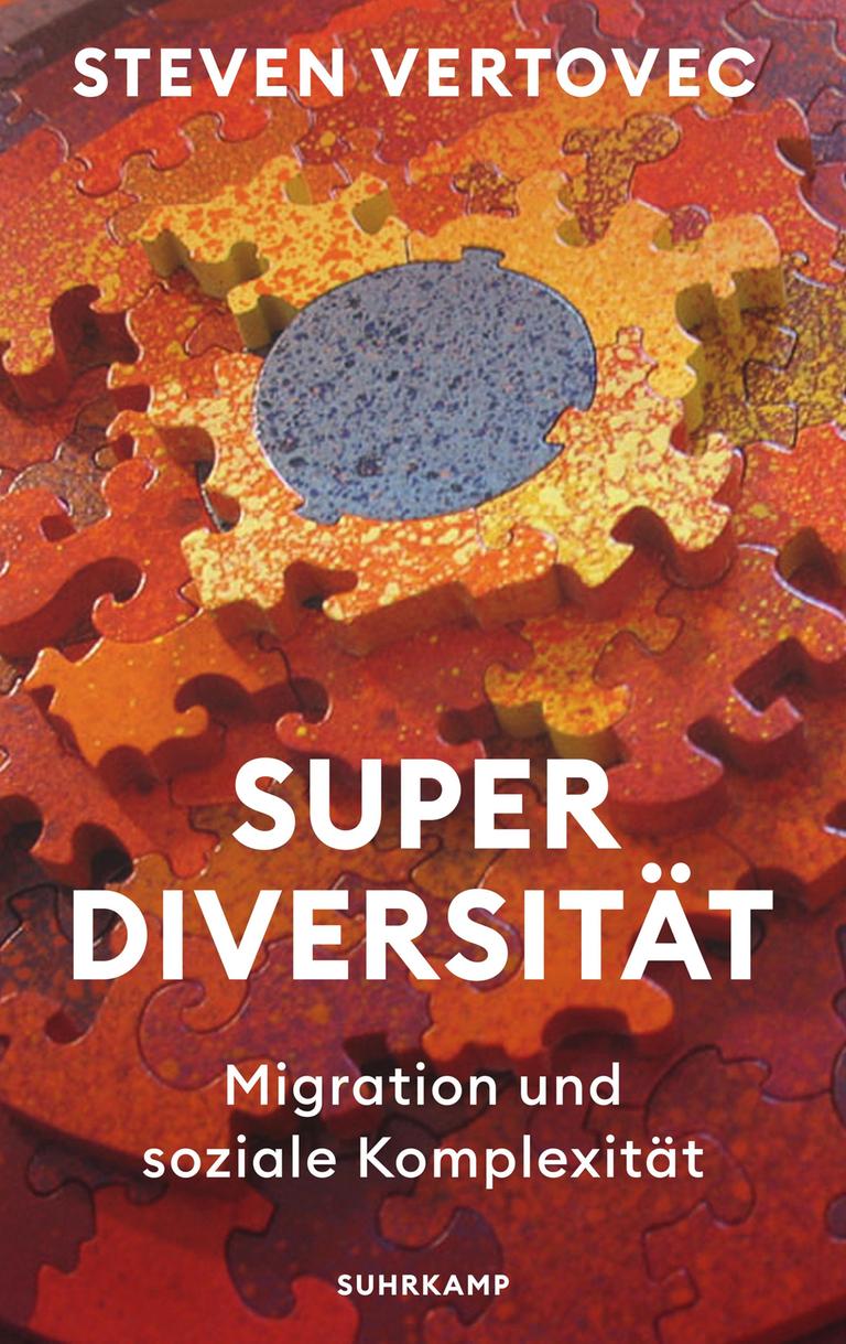 Buchcover mit der Aufschrift: Superdiversität. Migration und soziale Komplexität.