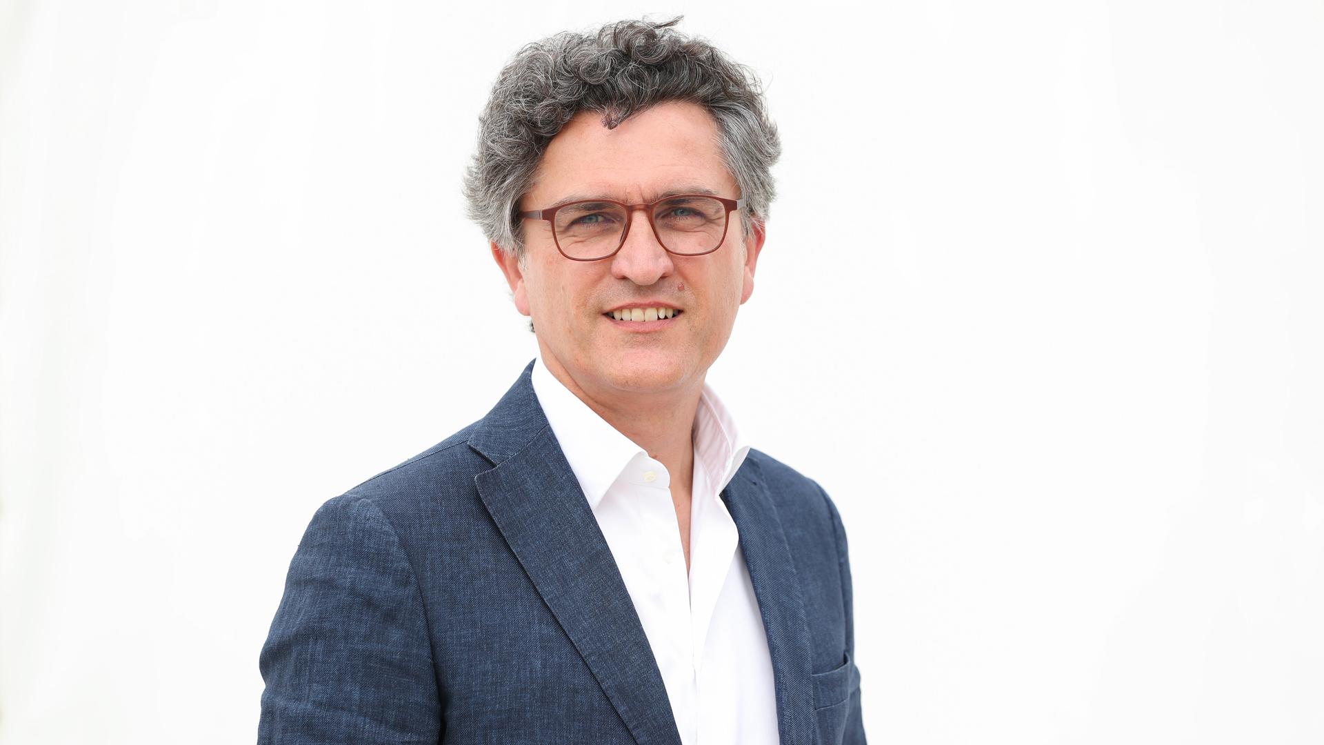 Soenke Lauterbach, der bisherige Generalsekretär der Deutschen Reiterlichen Vereinigung e. V. (FN), aufgenommen bei den deutschen Meisterschaften im Dressur- und Springreiten. Soenke Lauterbach, der bisherige Generalsekretär der Deutschen Reiterlichen Vereinigung e. V. (FN), aufgenommen bei den deutschen Meisterschaften im Dressur- und Springreiten.