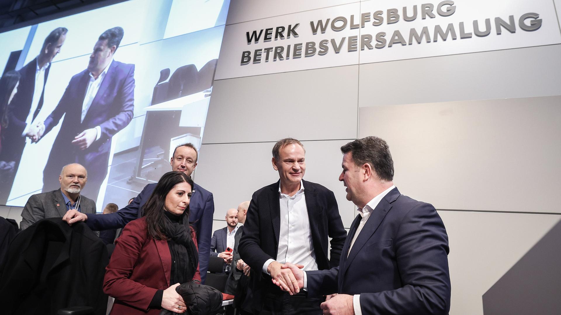 Wolfsburg - VW-Betriebsversammlung Beginnt - Bundesarbeitsminister Heil ...