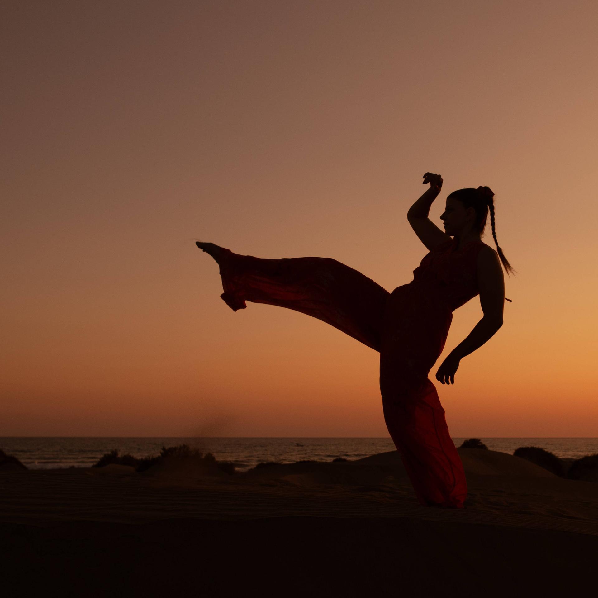 "Divine Feminine" - Zwischen Esoterik, Self-Care und Feminismus