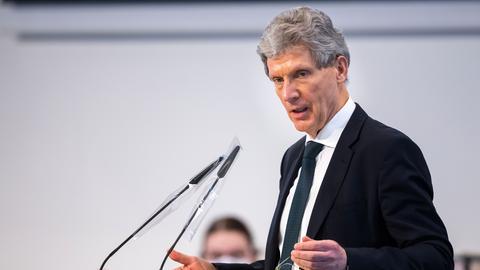Helmut Holter (Linke), Thüringens Minister für Bildung, Jugend und Sport, im April 2021