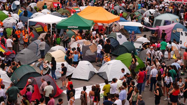 Es gibt ein Protest-Lager mitten in Madrid
