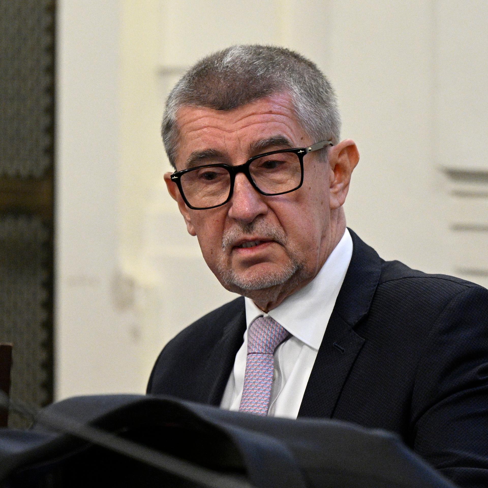 Rechtspopulist Babiš - Tschechiens Regierung will Rundfunkgebühren abschaffen: Opposition sieht beispiellosen Angriff auf Demokratie-Grundpfeiler