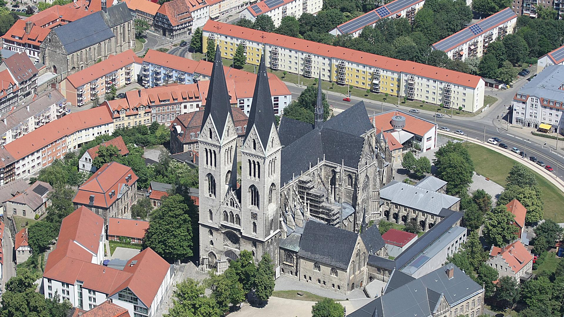 Der Halberstädter Dom (Außenaufnahme)