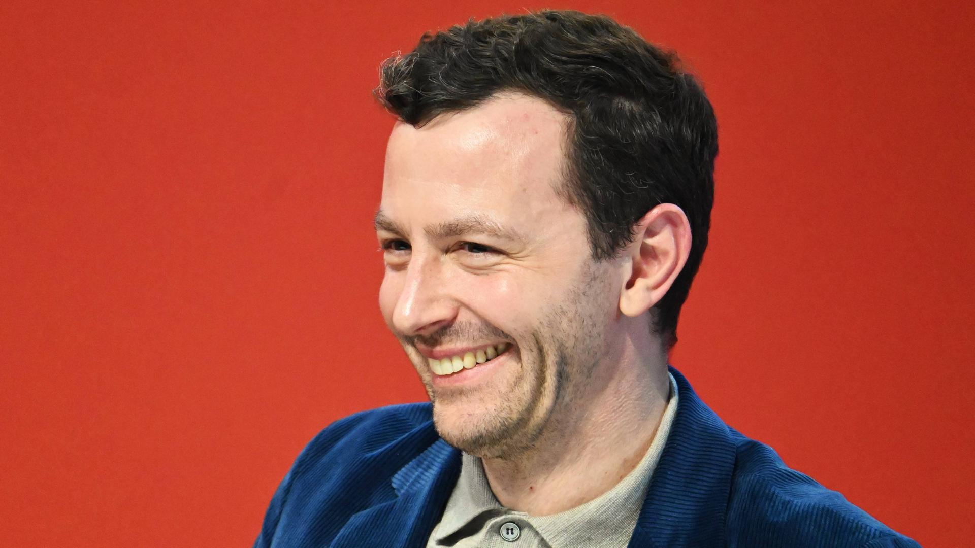 Verleger Sebastian Guggolz auf der Leipziger Buchmesse