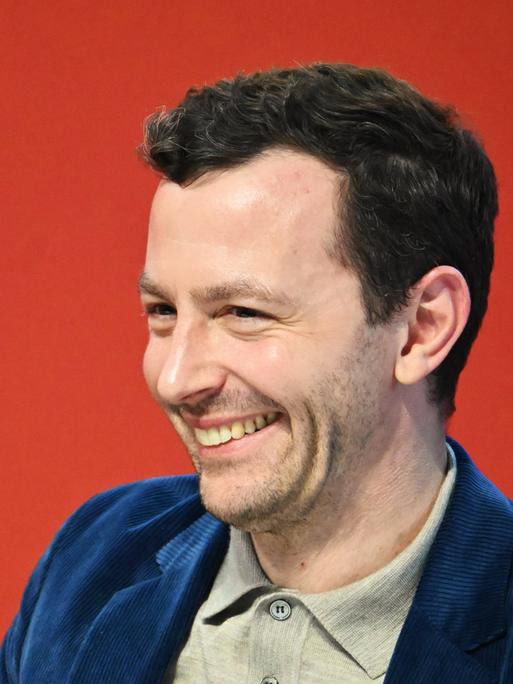 Verleger Sebastian Guggolz auf der Leipziger Buchmesse
