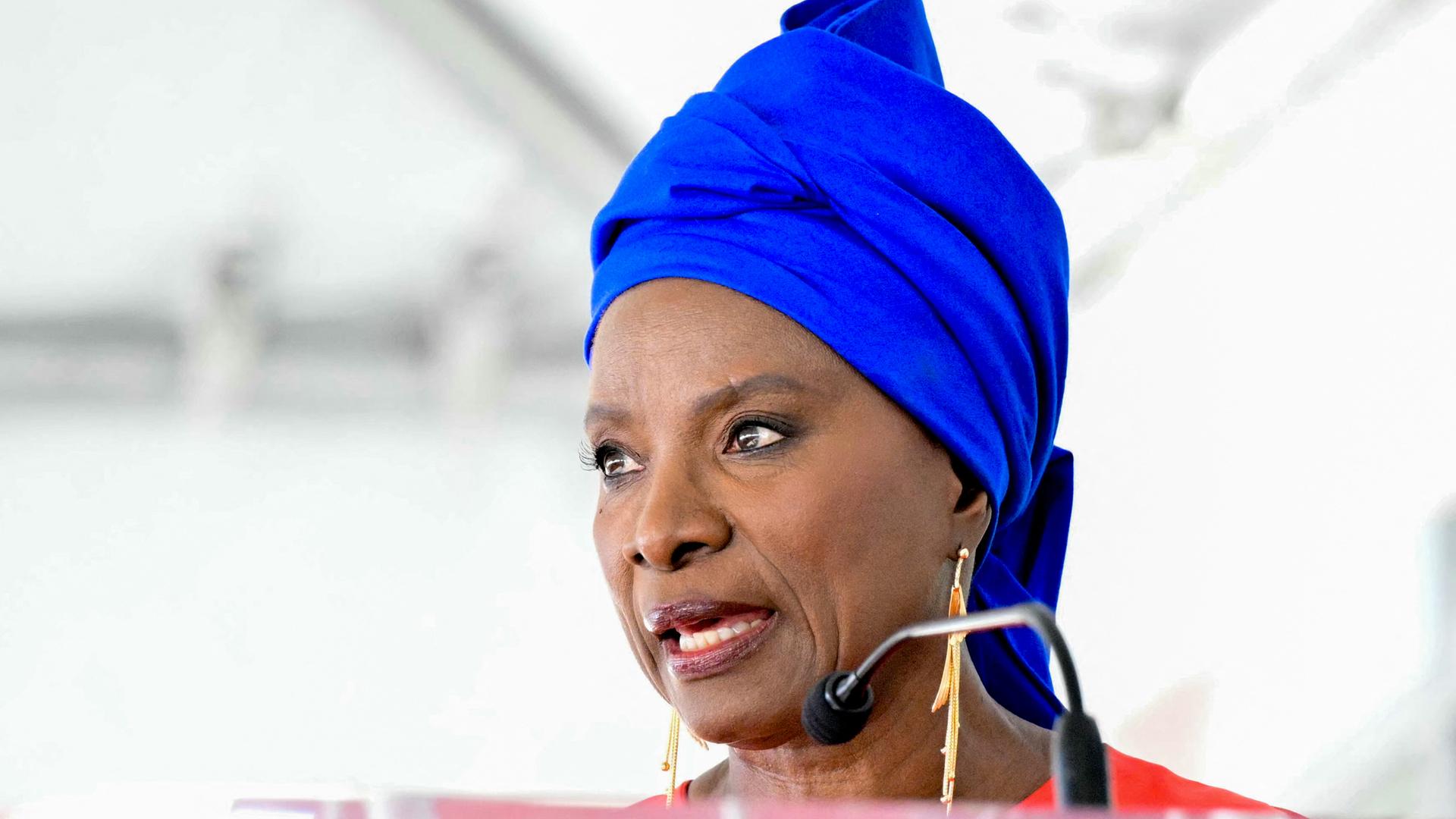 Die aus Benin stammende Musikerin und Schauspielerin Angélique Kidjo hielt am 18. August 2026 im Stadtteil Hollywood in Los Angeles eine Rede anlässlich der Verleihung ihres Sterns auf dem Hollywood Walk of Fame.