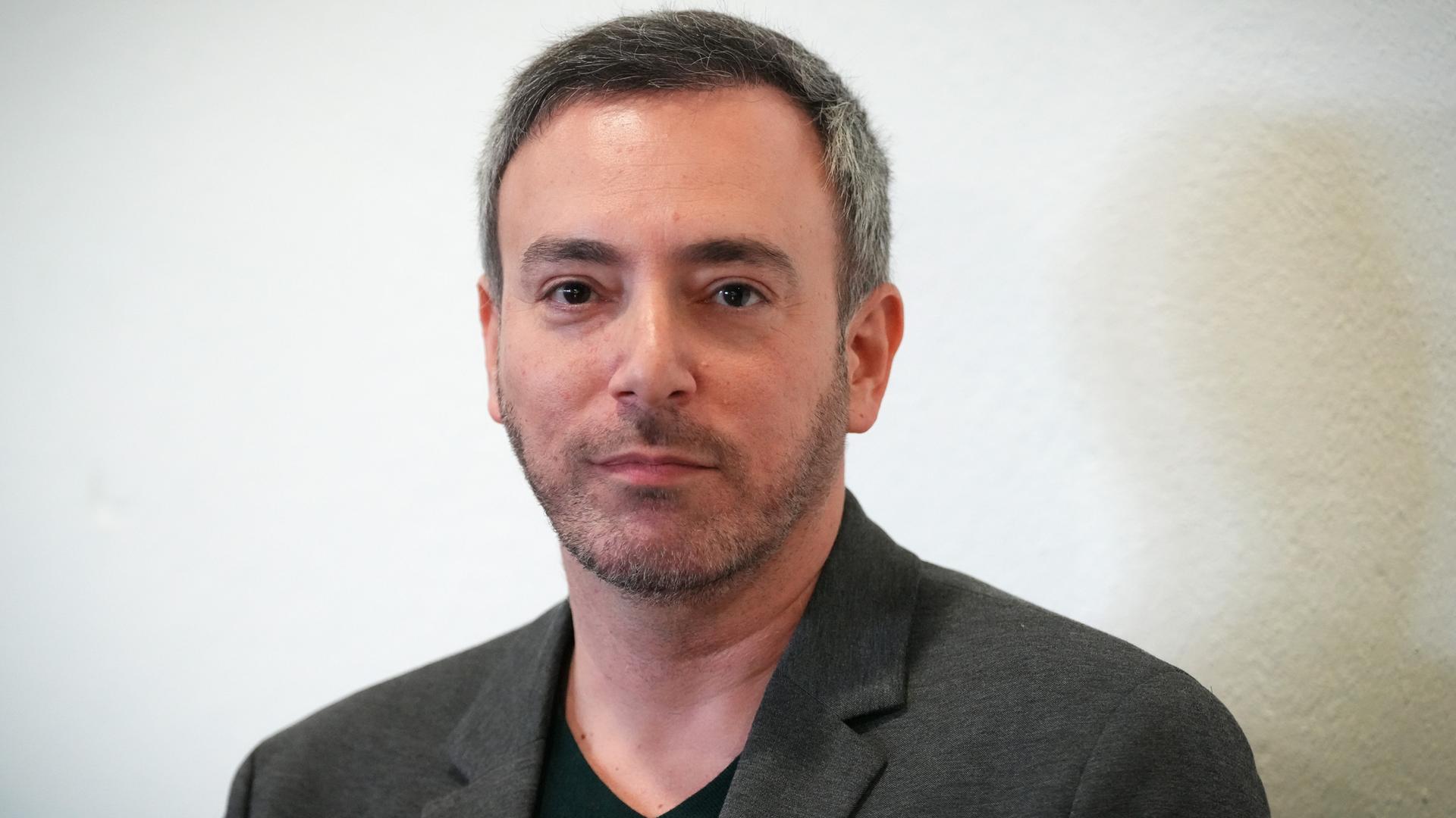 Sergej Lagodinski, Abgeordneter des Europäischen Parlaments als Teil der Fraktion Die Grünen/EFA, aufgenommen während des Landesparteitages von Bündnis 90/Die Grünen Brandenburg im April 2023. Sergej Lagodinski, Abgeordneter des Europäischen Parlaments als Teil der Fraktion Die Grünen/EFA, aufgenommen während des Landesparteitages von Bündnis 90/Die Grünen Brandenburg im April 2023.