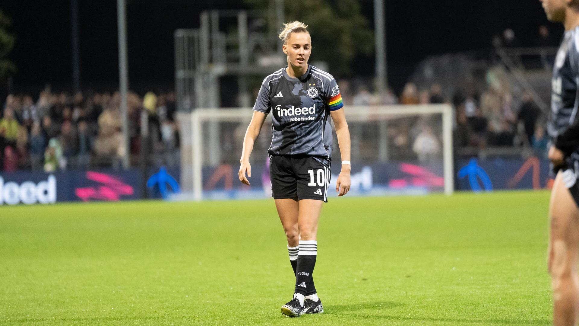 Laura Freigang vom Frauen-Team von Eintracht Frankfurt bei der Champions-League-Qualifikation gegen Real Madrid.