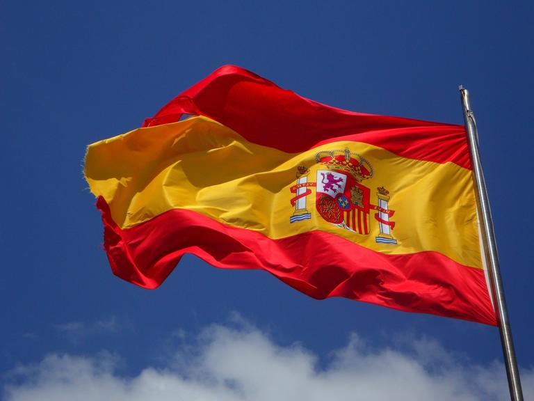 Eine Flagge des Landes Spanien
