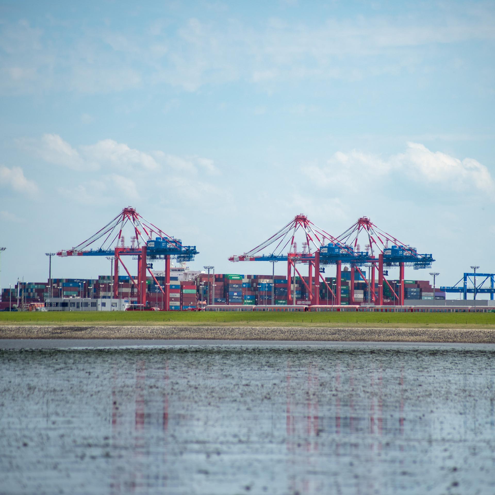Wilhelmshaven - Kokain im Wert von halber Milliarde Euro beschlagnahmt - Klingbeil würdigt Erfolg und kündigt neues Gesetz an