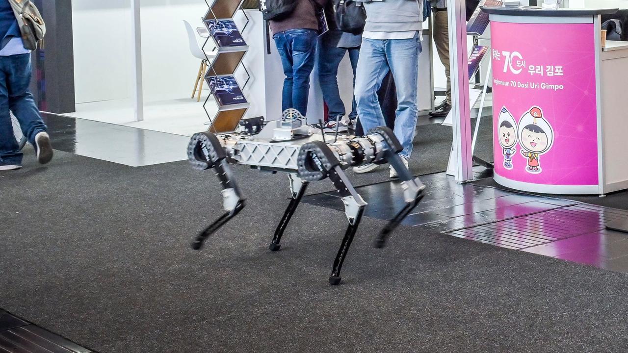 Roboterhund RAIBO 2 auf der diesjährigen Hannover-Messe (Archivfoto)