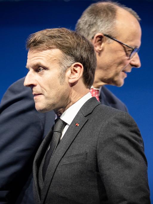 Bundeskanzler Friedrich Merz und der französische Staatspräsident Emmanuel Macron nach ihren Reden auf der Gipfelveranstaltung zur Europäischen Digitalen Souveränität 2025 in Berlin. Bundeskanzler Friedrich Merz und der französische Staatspräsident Emmanuel Macron nach ihren Reden auf der Gipfelveranstaltung zur Europäischen Digitalen Souveränität 2025 in Berlin.