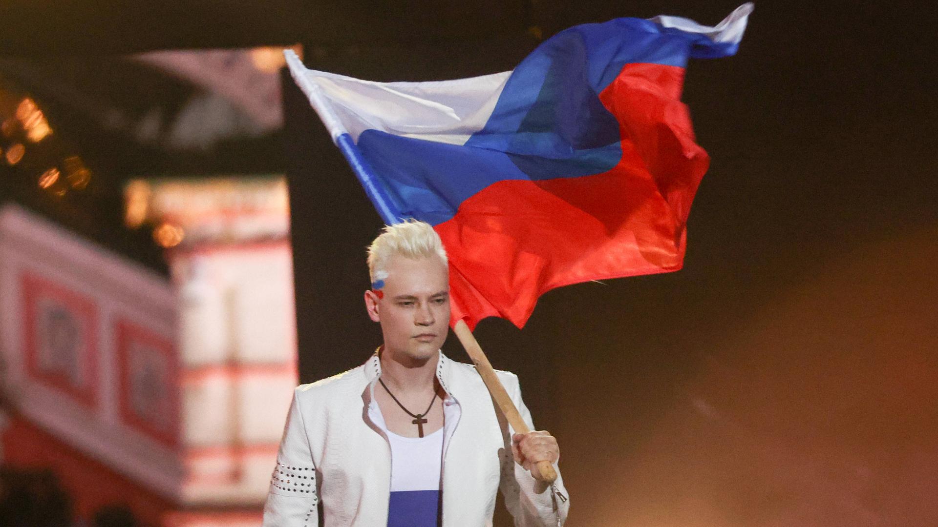 Der russische Popsänger und Putin-Anhänger Jaroslaw Dronow alias Shaman bei einem Konzert im August 2024 auf dem Roten Platz in Moskau.