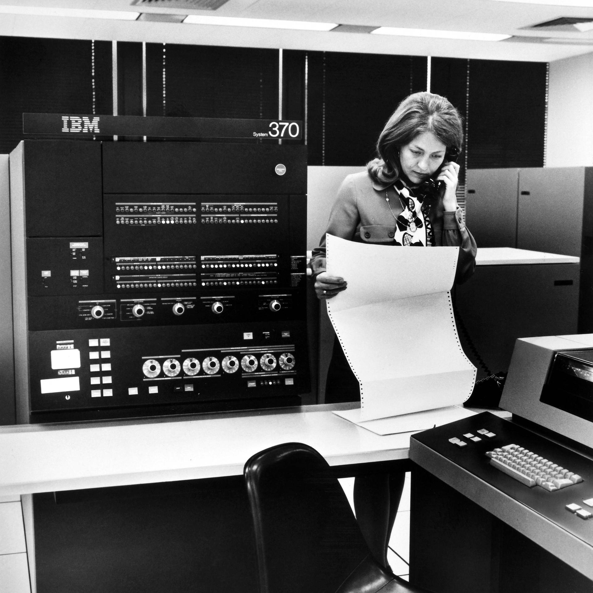 Mit dem Computer an die Macht - Die programmierte Wunderwaffe (DLF 1971)