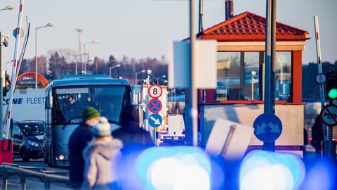Flüchtlinge kommen aus der Ukraine nach Polen