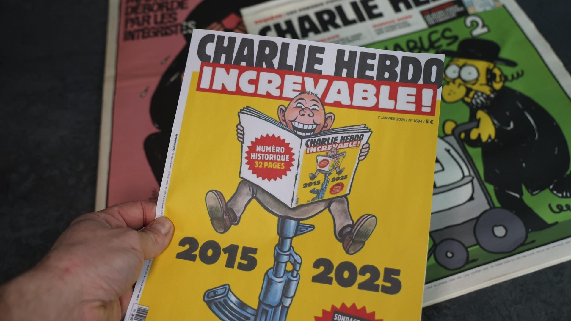 Die Sonderausgabe der französischen Satirezeitschrift "Charlie Hebdo" mit der Schlagzeile "Charlie Hebdo - nicht kleinzukriegen".