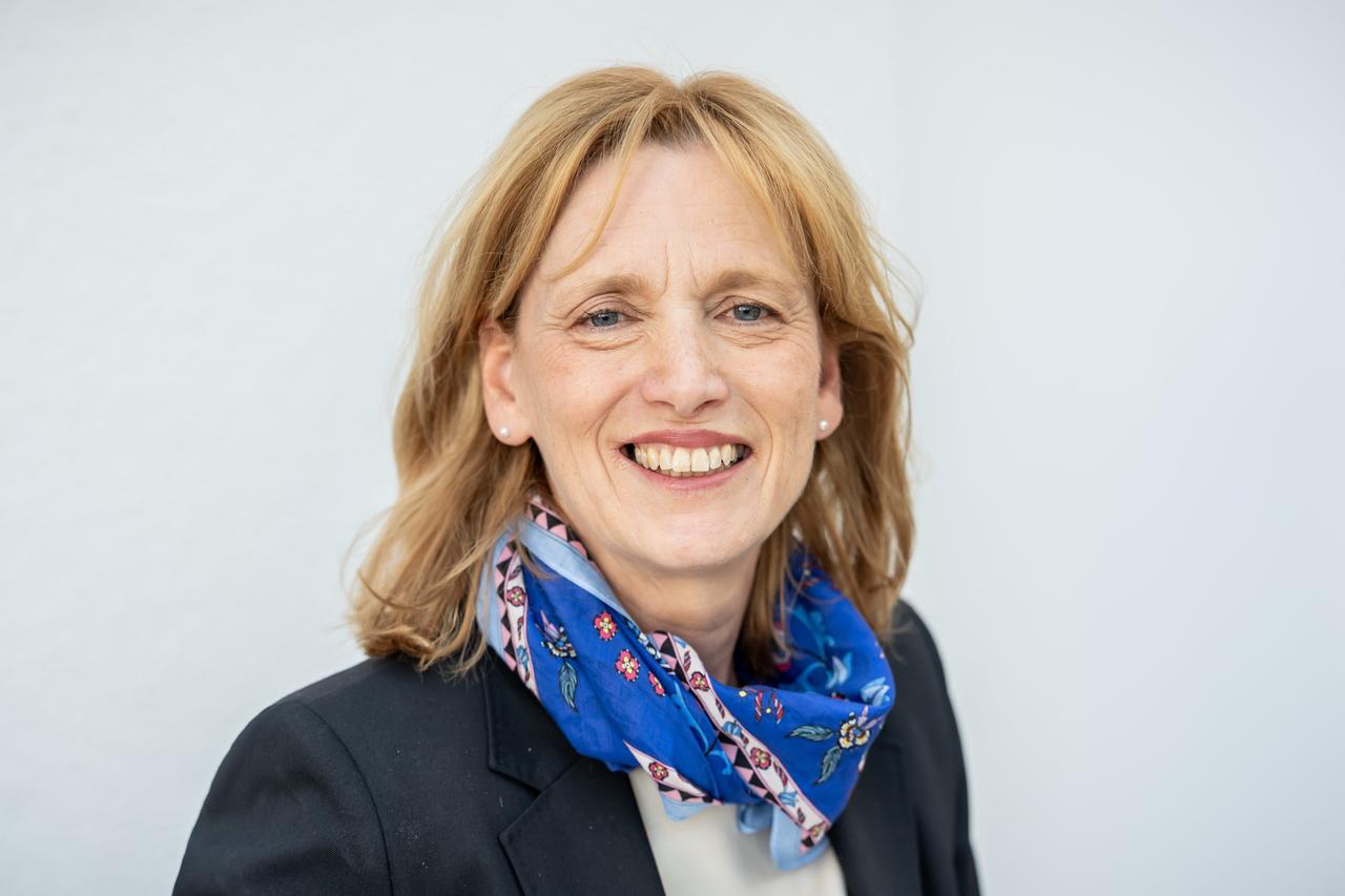 Karin Prien (CDU), designierte Bundesministerin für Bildung, Familie, Senioren, Frauen und Jugend, aufgenommen beim Bundesausschuss der CDU. Karin Prien (CDU), designierte Bundesministerin für Bildung, Familie, Senioren, Frauen und Jugend, aufgenommen beim Bundesausschuss der CDU.