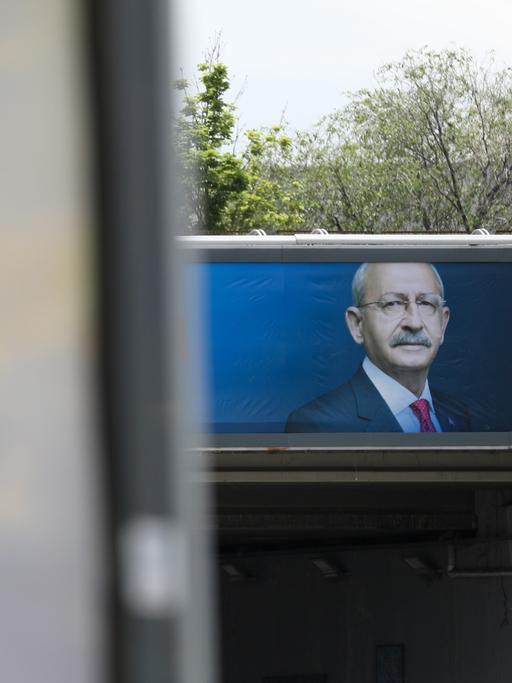 Wahlplakate der Bewerber um das Präsidentenamt der Tükei, Erdoğan und Kılıçdaroğlu.