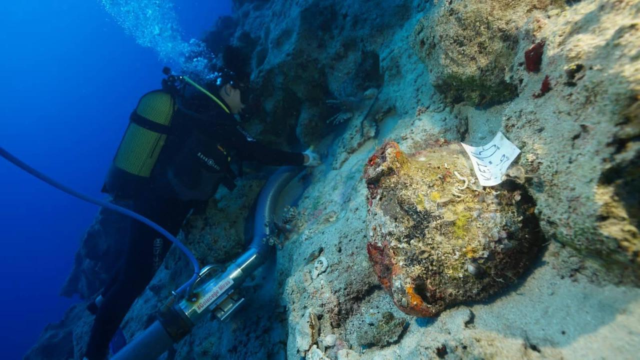 Bei Unterwasserausgrabungen vor der Küste von Antalya in der Türkei wurden 4.700 Jahre alte Amphoren entdeckt