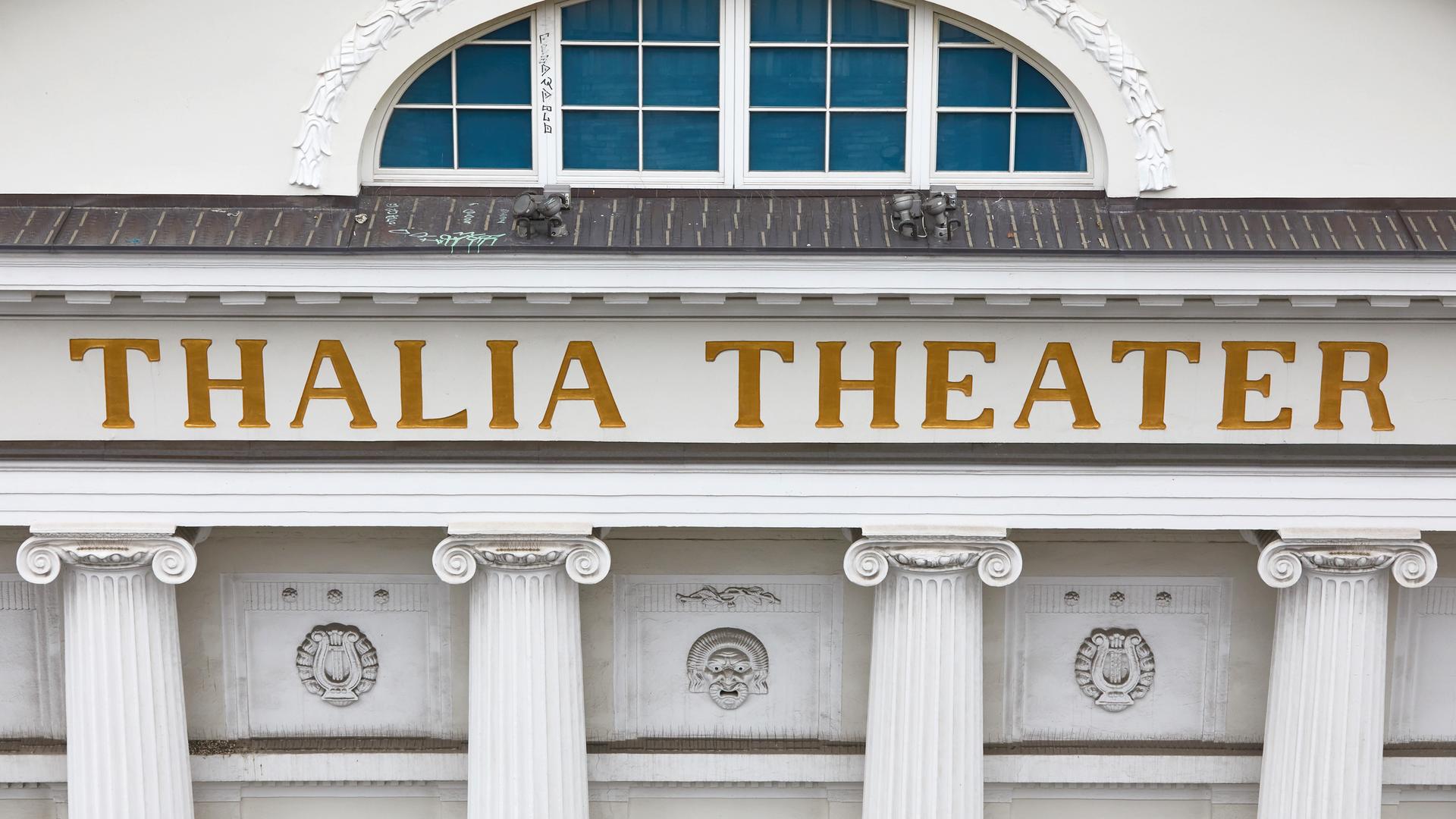 Eingangsportal des Thalia Theaters in Hamburg Eingangsportal des Thalia Theaters in Hamburg