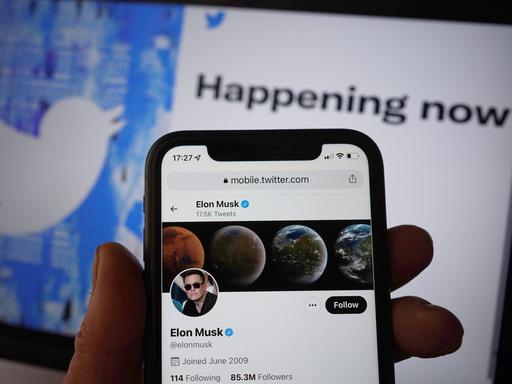 Elon Musks Twitteraccount nach der Übernahme der Plattform durch den US-Milliardär. 