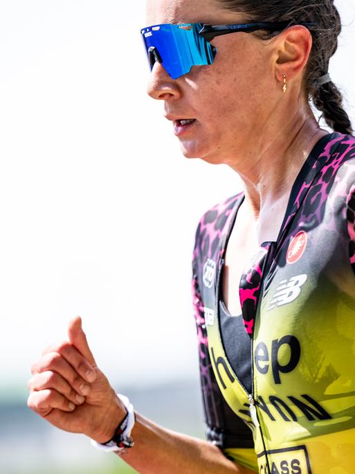 Triathletin Laura Philipp beim Ironman Hamburg
