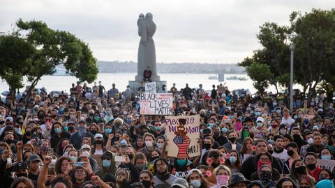 Blick auf eine Black-Lives-Matter-Demonstration im Mai 2020 in San Diego.