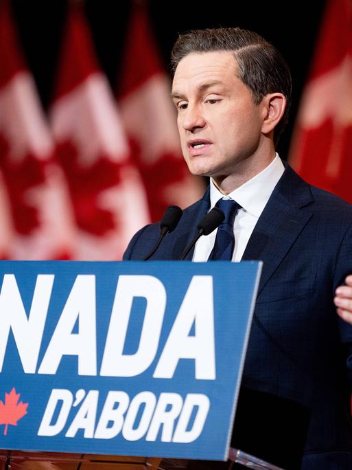 Pierre Poilievre Chef der kanadischen Konservativen am 2. März bei einer Pressekonferenz in Ottawa, Kanada 