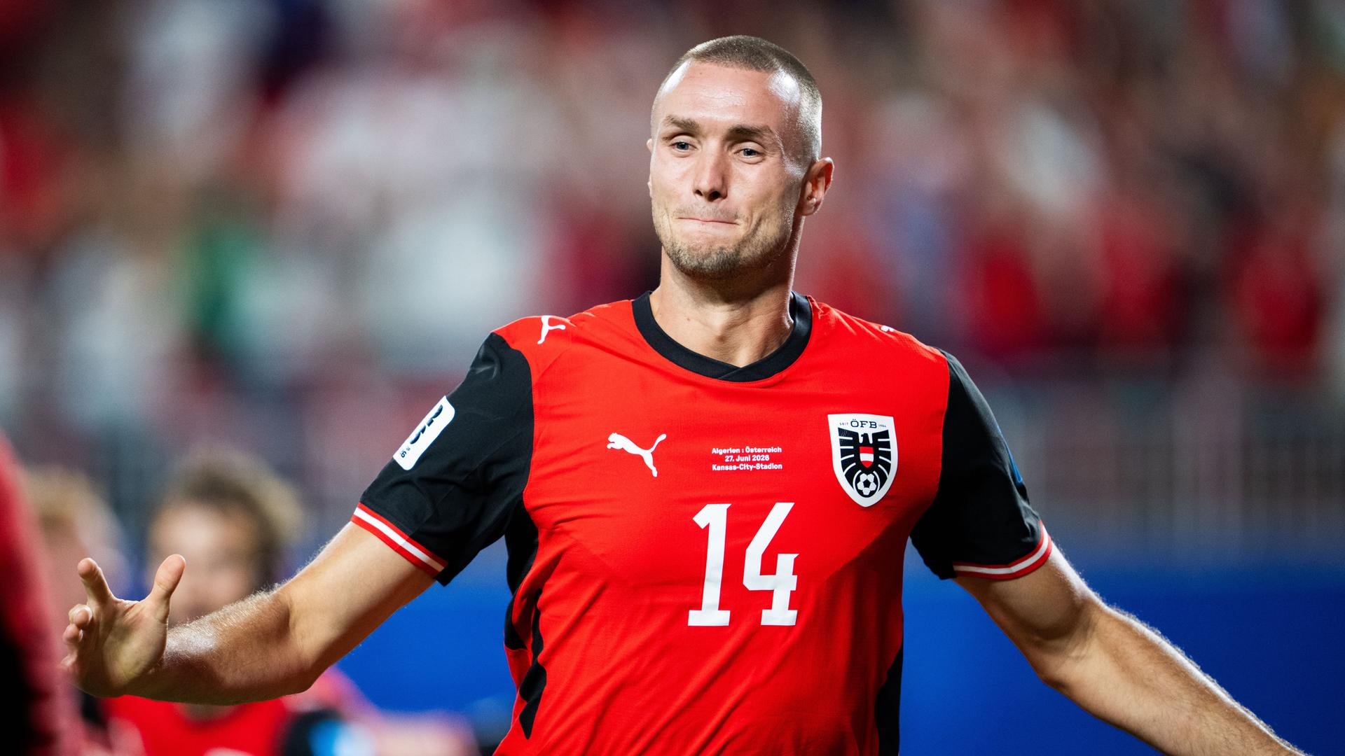 Der österreichische Fußballer Sasa Kalajdzic jubelt nach seinem Tor gegen Algerien.