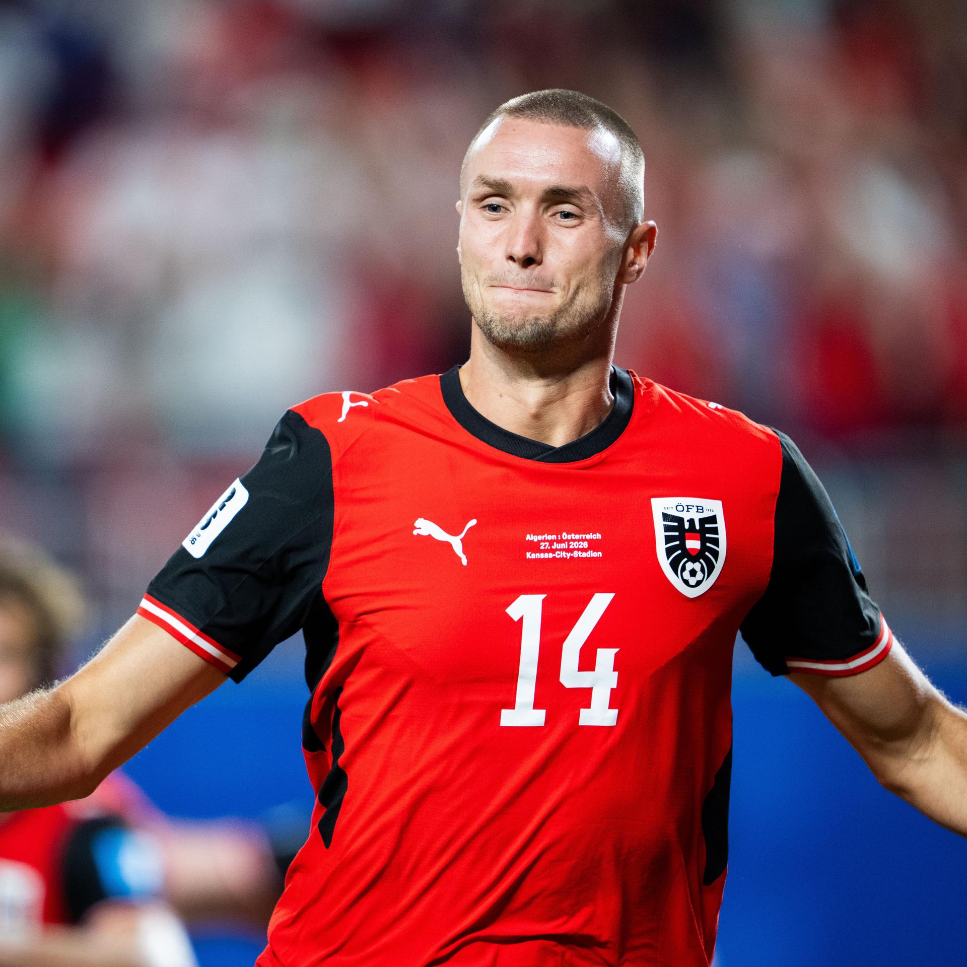 Der österreichische Fußballer Sasa Kalajdzic jubelt nach seinem Tor gegen Algerien.