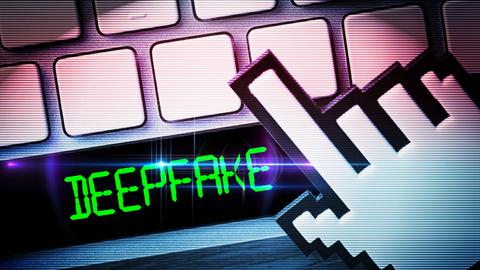 Fotomontage: Computertaste mit der Aufschrift Deepfake