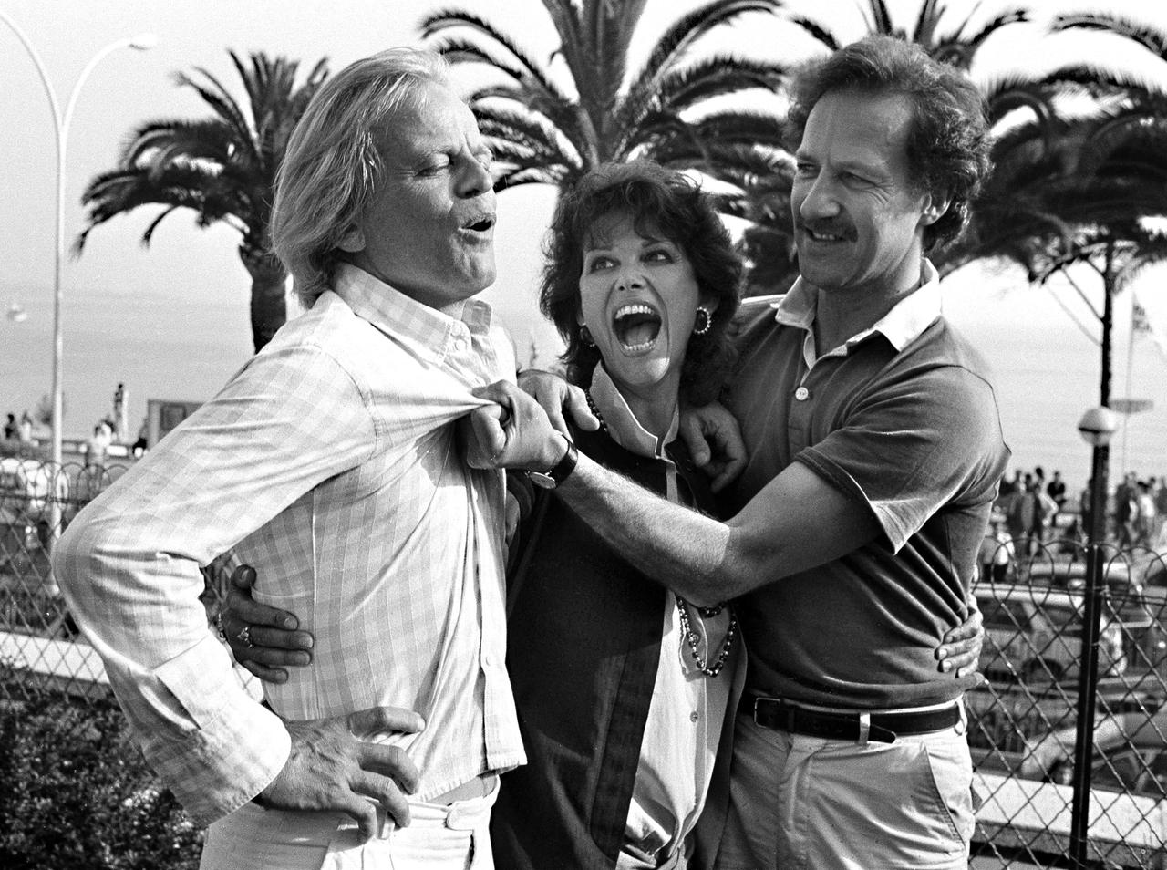 Klaus Kinski, Claudia Cardinal und Regisseur Werner Herzog beim Cannes Film Festival 1982.