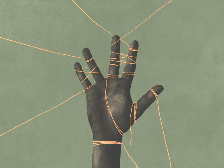 Illustration einer Hand mit dunkler Hautfarbe, an der mehrere um die Finger gebundene Strippen in verschiedene Richtungen ziehen.