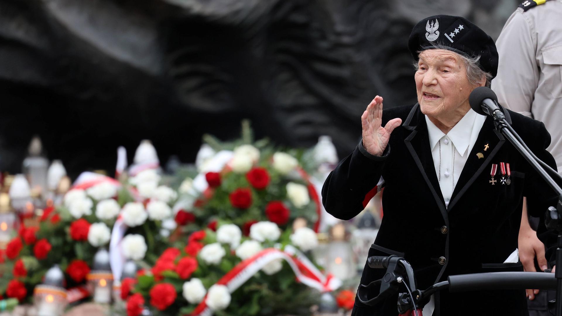 Wanda Traczyk-Stawska bei einer Gedenkveranstaltung zum Warschauer Aufstand..