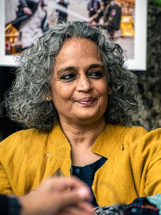 Arundhati Roy am 15. Dezember 2019. Arundhati Roy am 15. Dezember 2019.