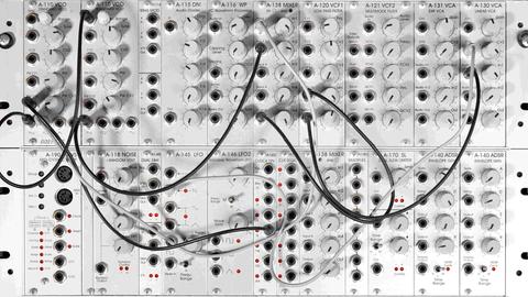 Großer modularer Synthesizer Großer modularer Synthesizer