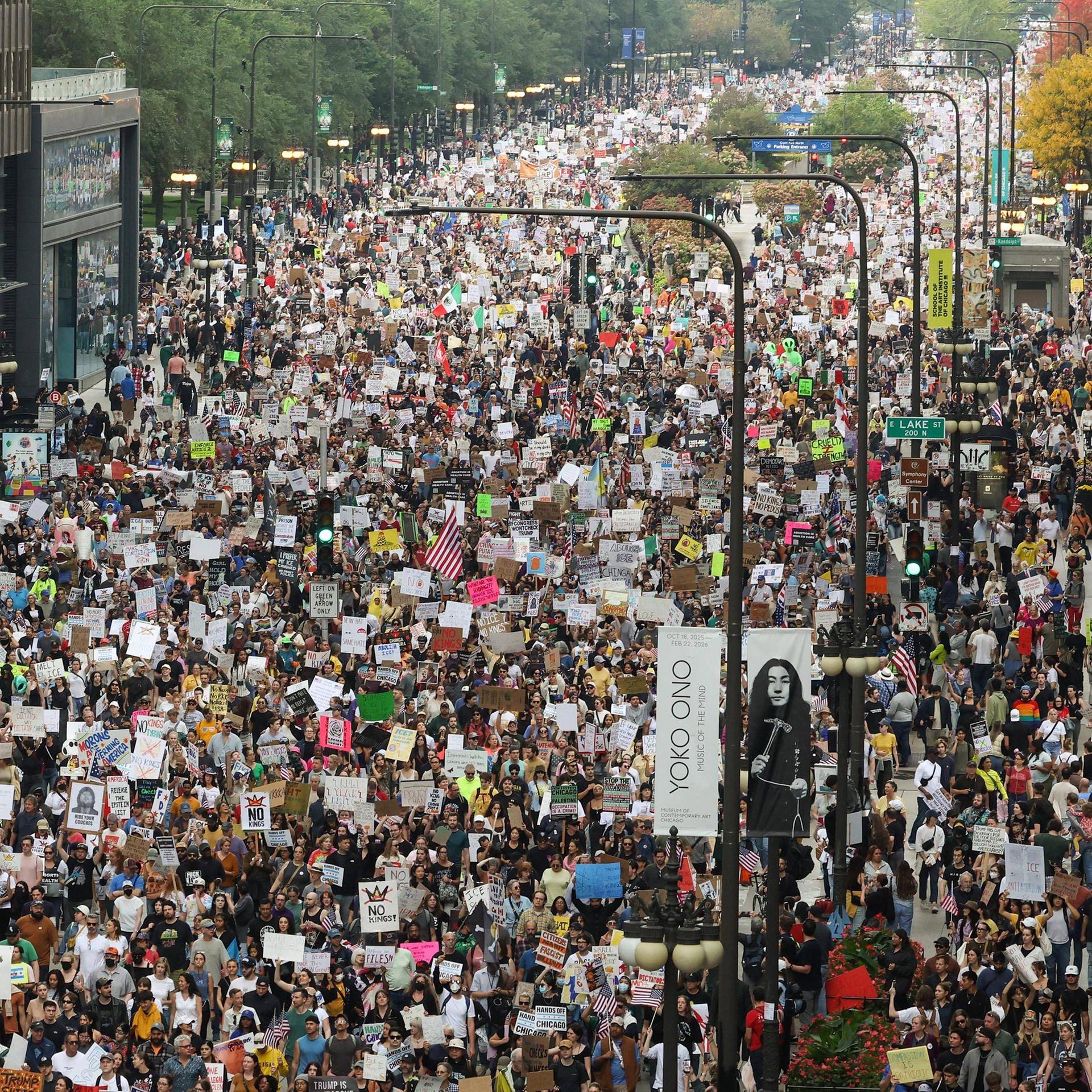 „No Kings“-Bewegung - Massenproteste gegen die Politik der Trump-Regierung