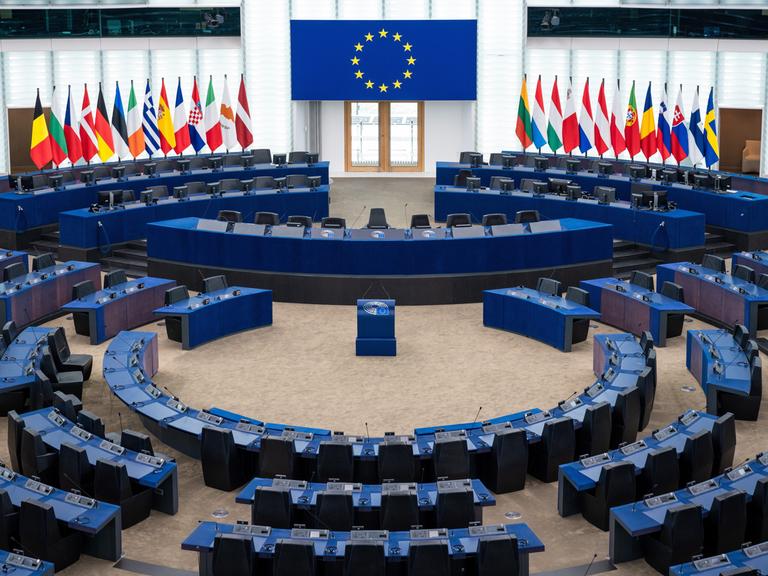 Frankreich: Plenarsaal des Europäischen Parlaments in Strassburg.