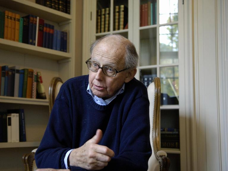 Der Politologe Samuel P. Huntington 2005 in Neuhardenberg