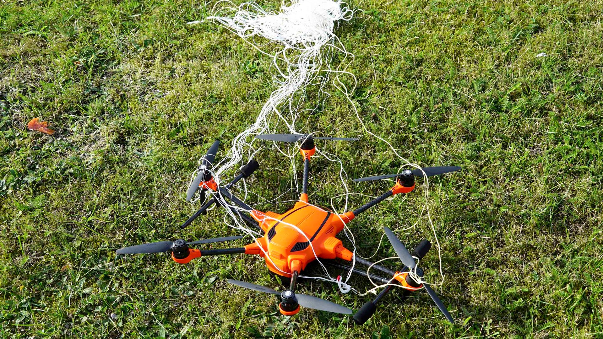 Bundeswehrübung Red Storm Bravo - Tag 2 - Präsentation der Drohnenabwehr und vierbeiniger Helfer Bundeswehrübung Red Storm Bravo - Tag 2 - Präsentation der Drohnenabwehr und vierbeiniger Helfer