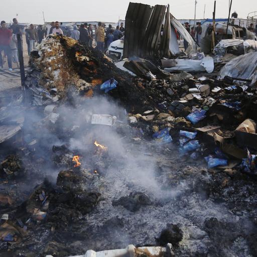 Israelische Luftangriffe haben ein Zeltlager von Flüchtlingen in Rafah im Gazastreifen getroffen