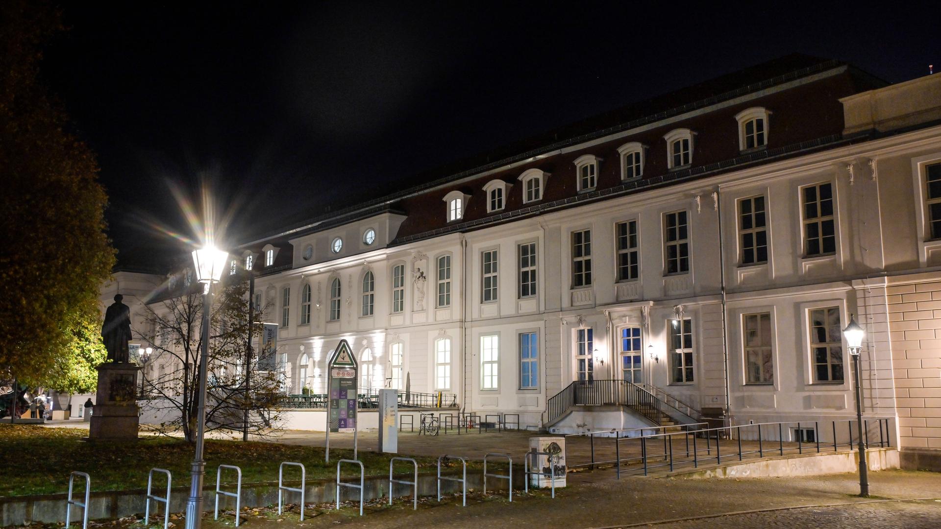 Palais Populaire, Prinzessinnenpalais, Unter den Linden, Bebelplatz, Mitte, Berlin