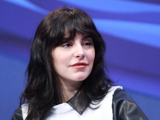 Porträt von Şeyda Kurt auf der Leipziger Buchmesse 2023