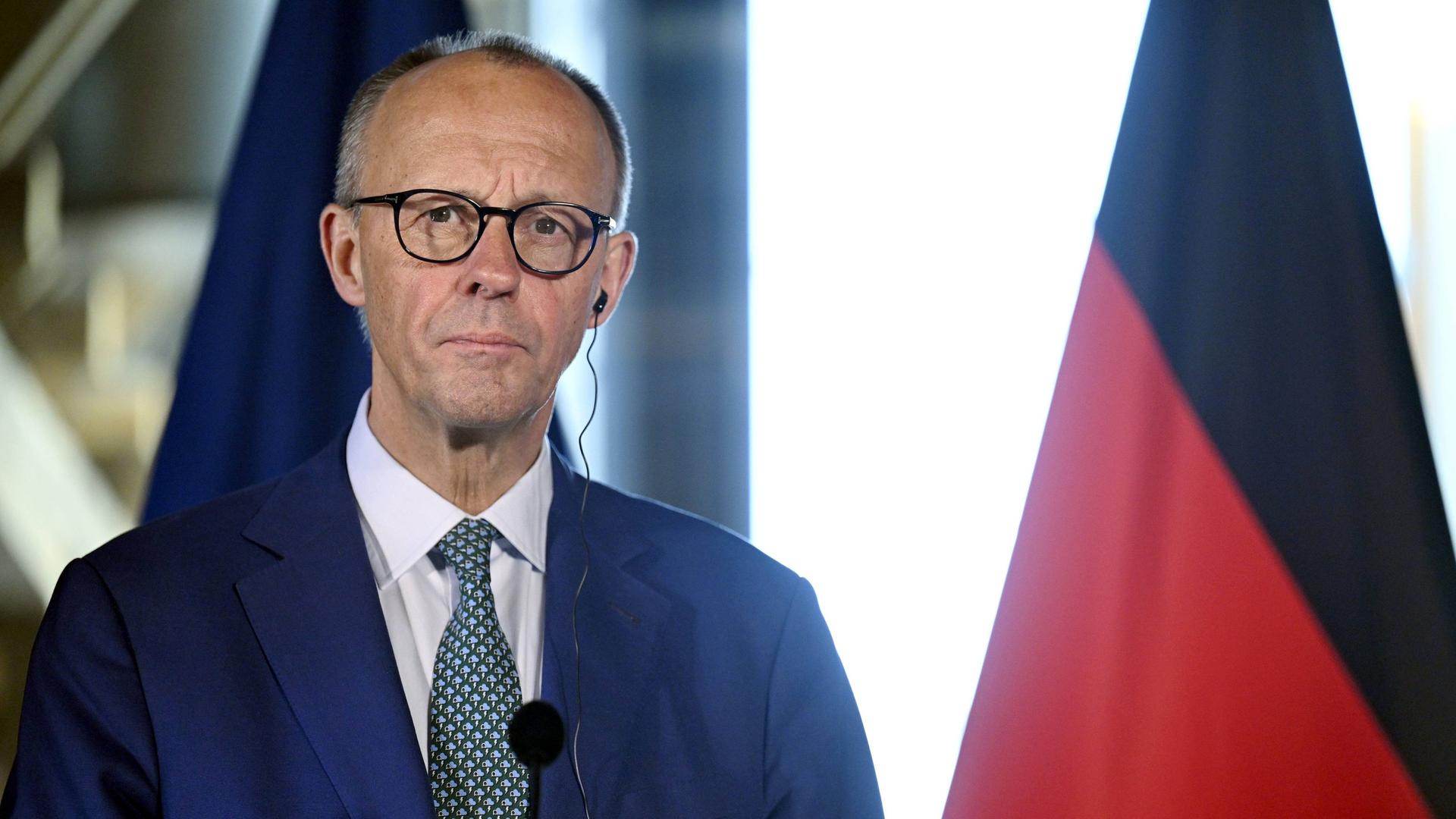 Bundeskanzler Friedrich Merz auf einer Pressekonferenz am 27. Mai 2025 Bundeskanzler Friedrich Merz auf einer Pressekonferenz am 27. Mai 2025