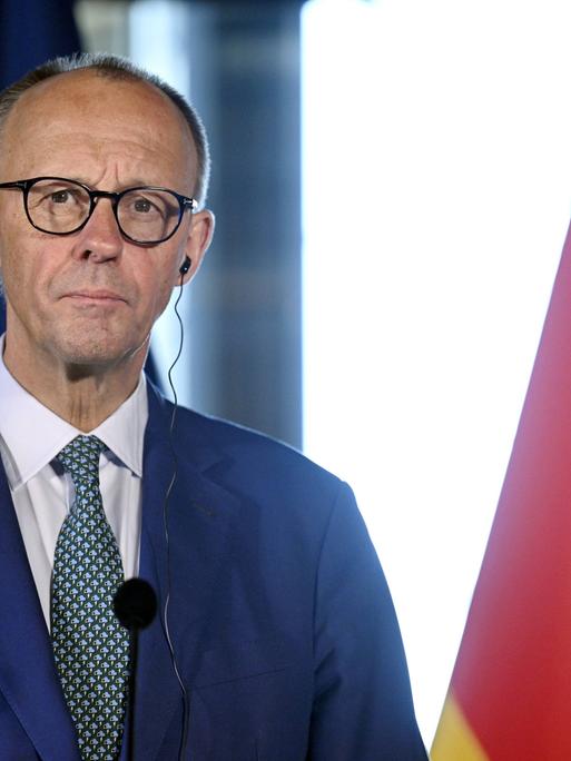Bundeskanzler Friedrich Merz auf einer Pressekonferenz am 27. Mai 2025