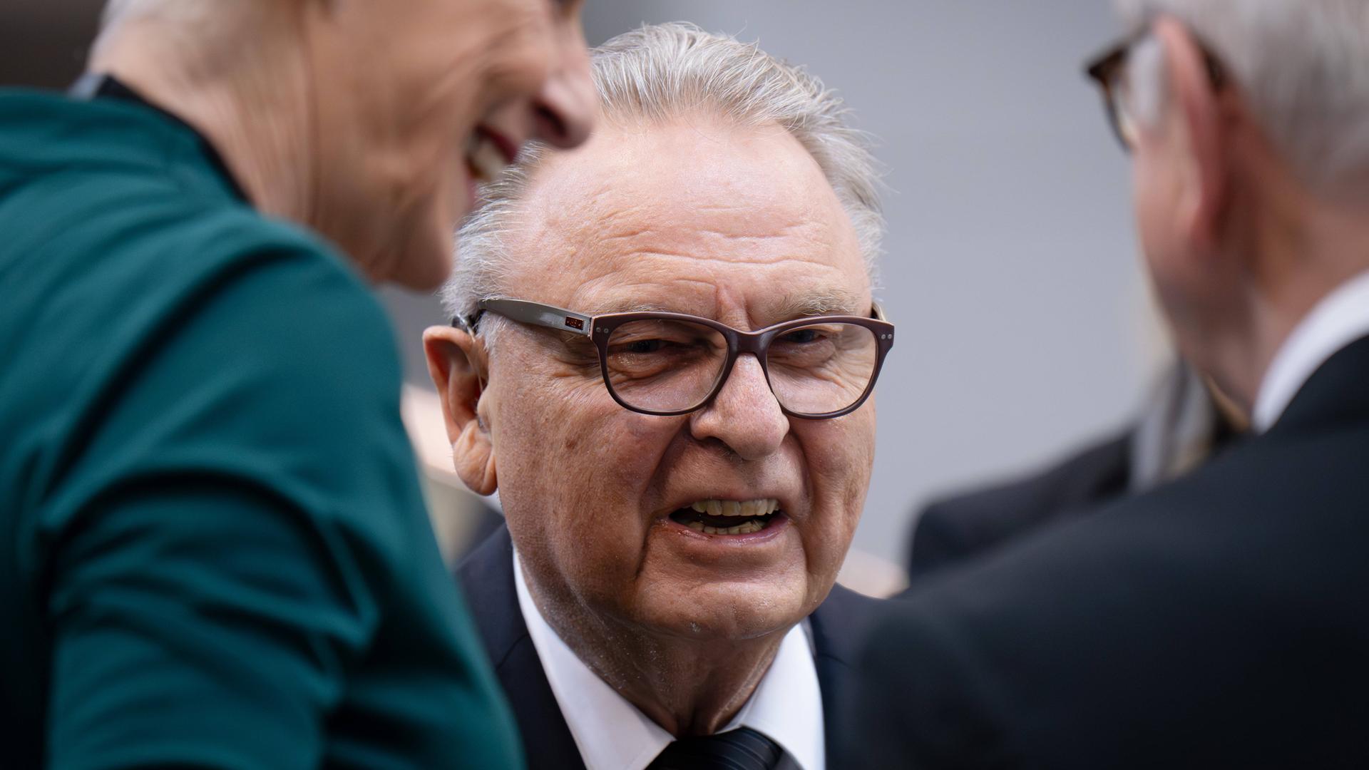 Der ehemalige Bundesverfassungsgerichtsprädient Hans-Jürgen Papier beim Trauerstaatsakt für Rita Süssmuth.